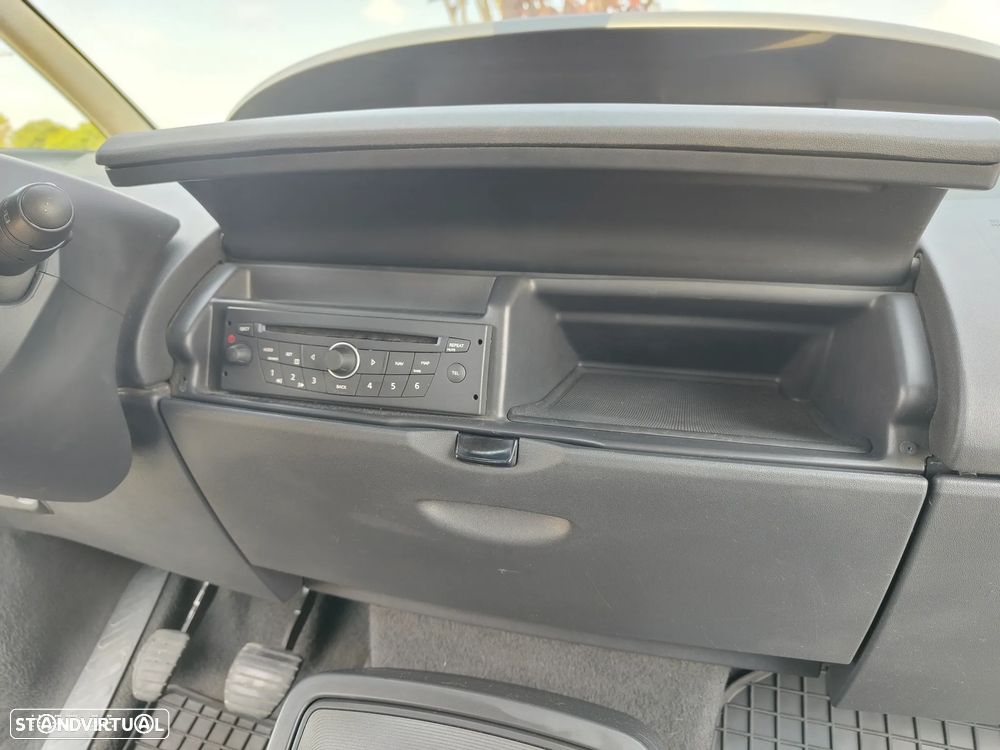 Renault Grand Espace 2.0 dCi SE Tech-Road 7L - 23