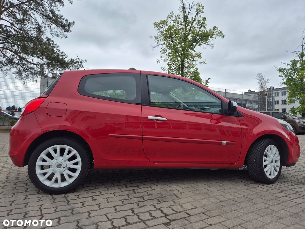 Renault Clio 1.2 16V TCE S - 13
