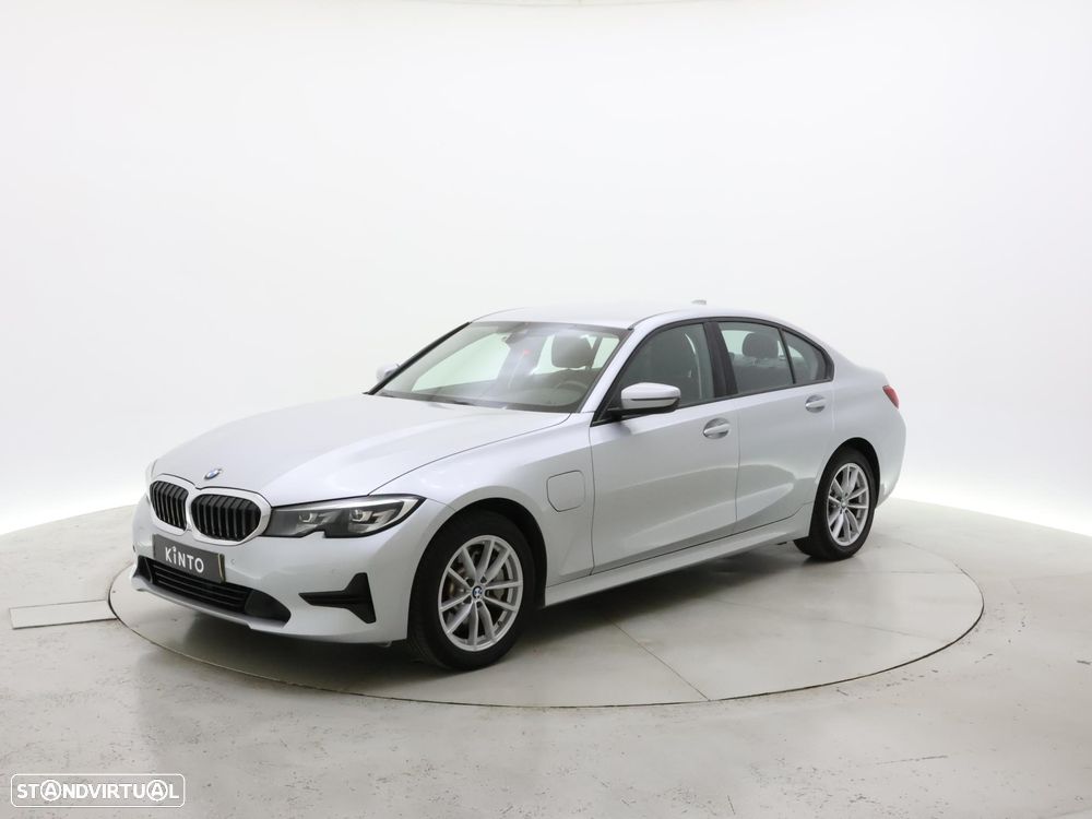 BMW 330