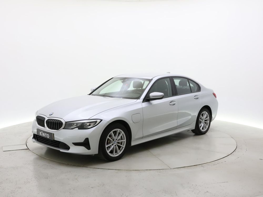 BMW 330 e Auto