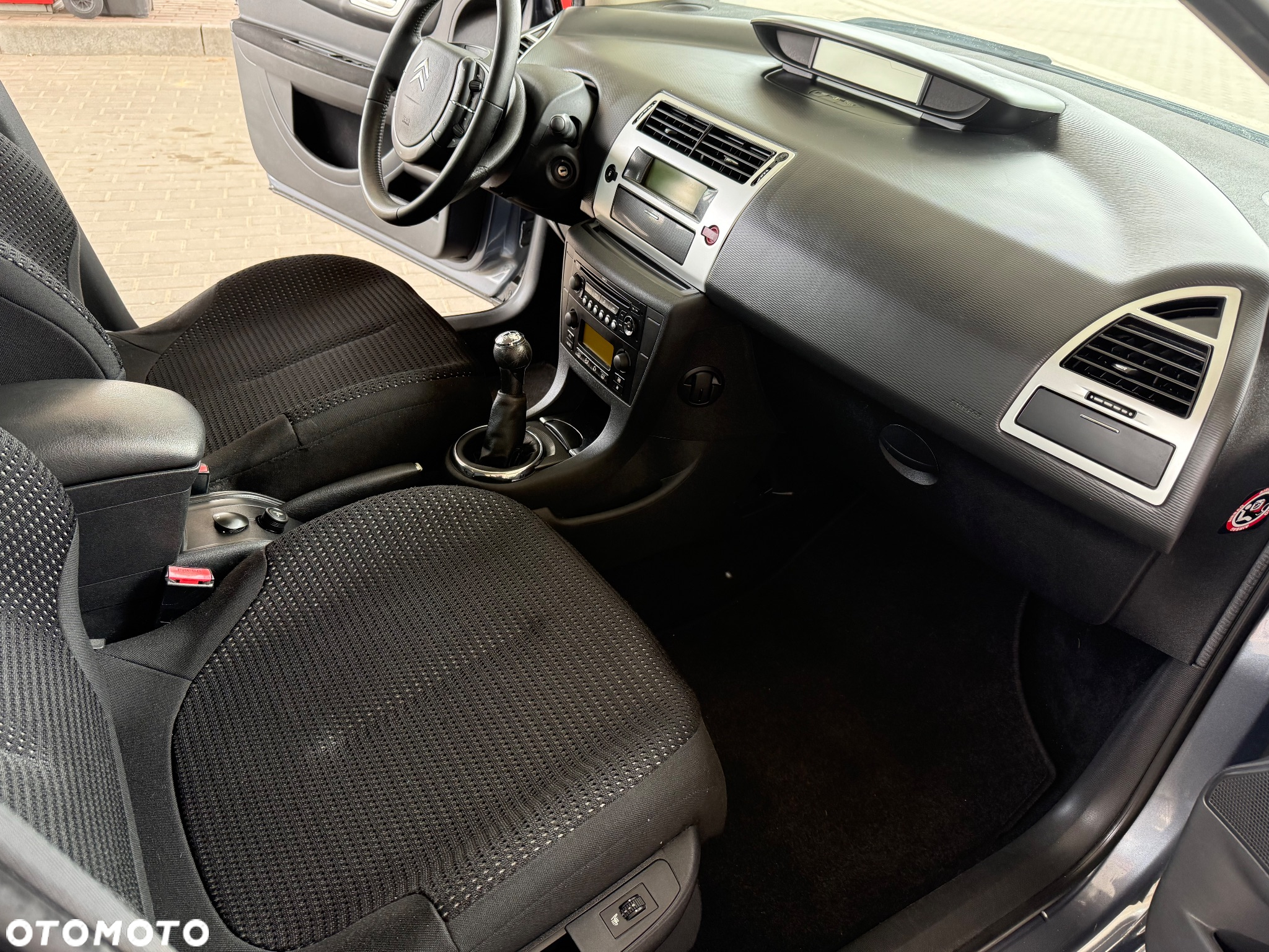 Citroën C4 1.4 16V Impress - 13