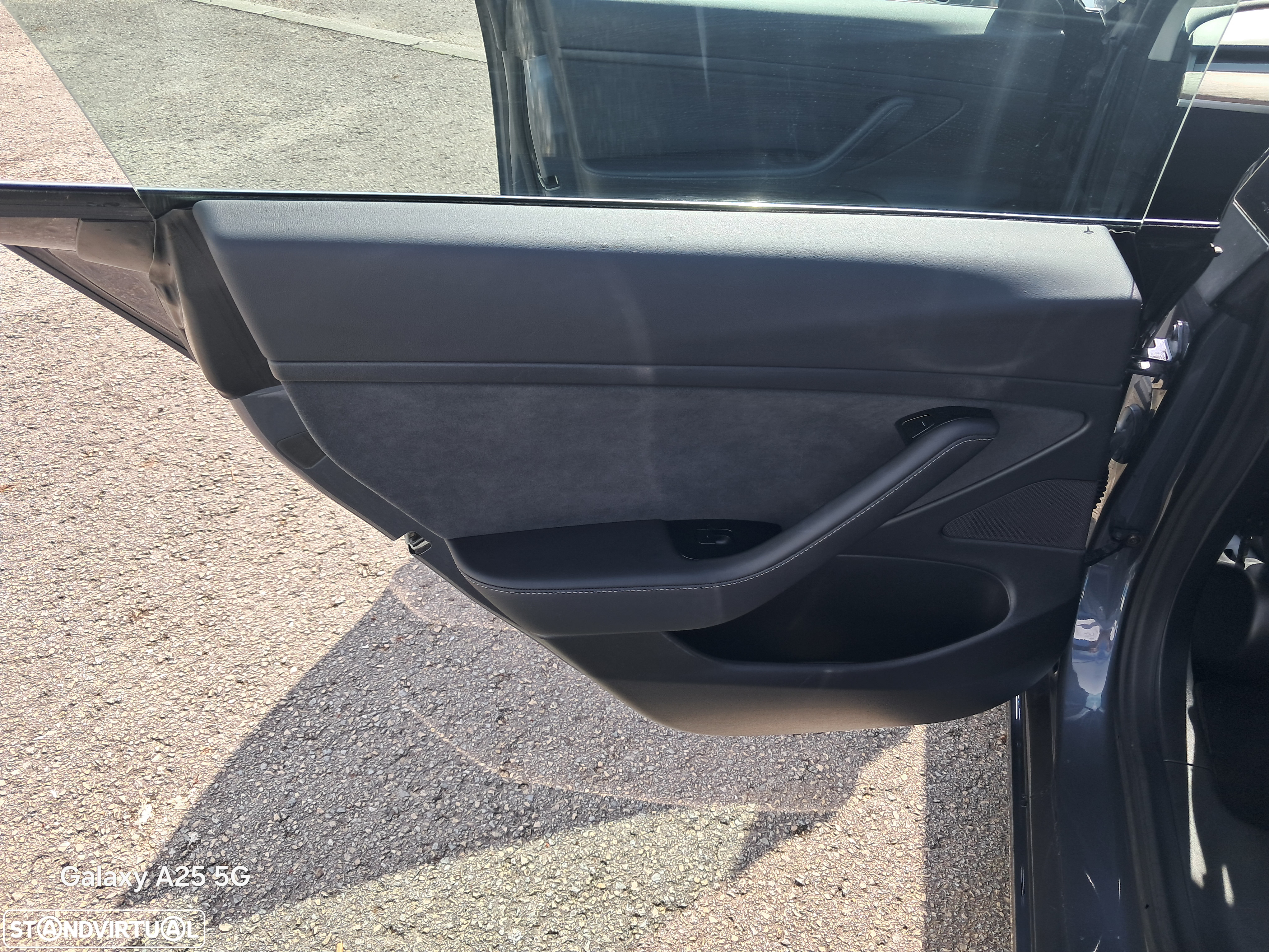 Tesla Model 3 RWD - 31