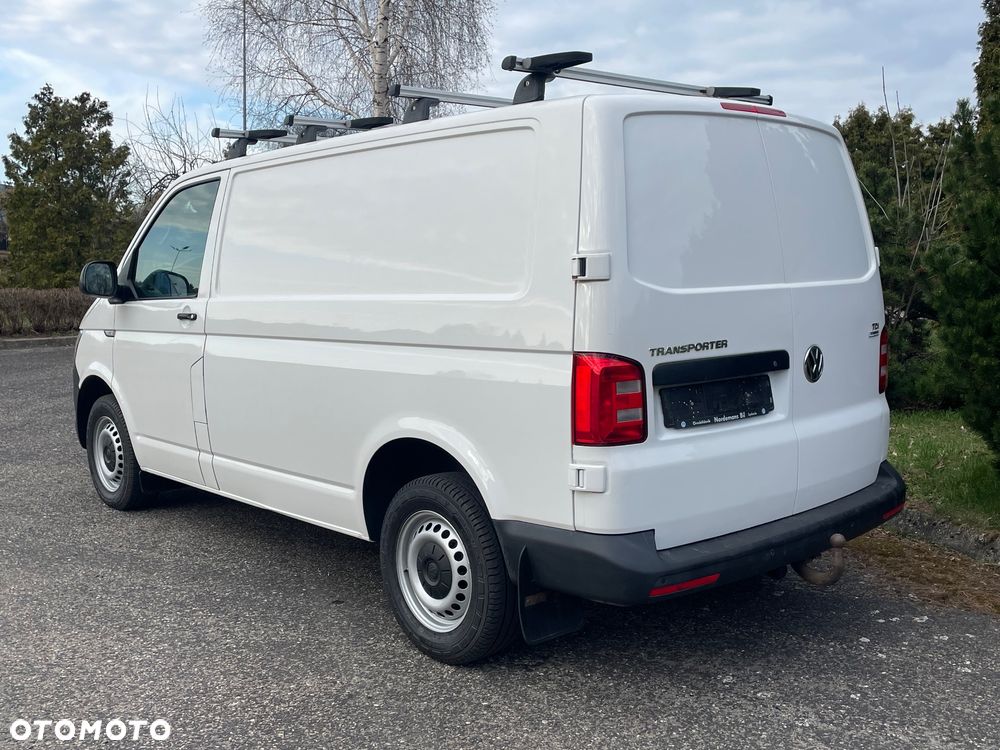 Volkswagen Transporter - 4