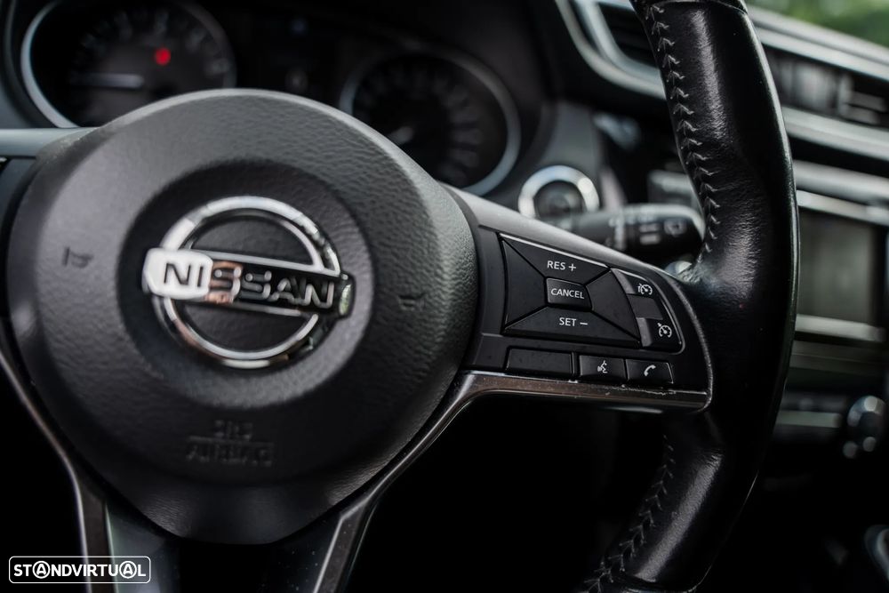Nissan Qashqai 1.3 DIG-T Acenta DCT - 38