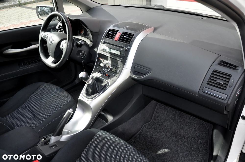 Toyota Auris 1.6 Edition - 34