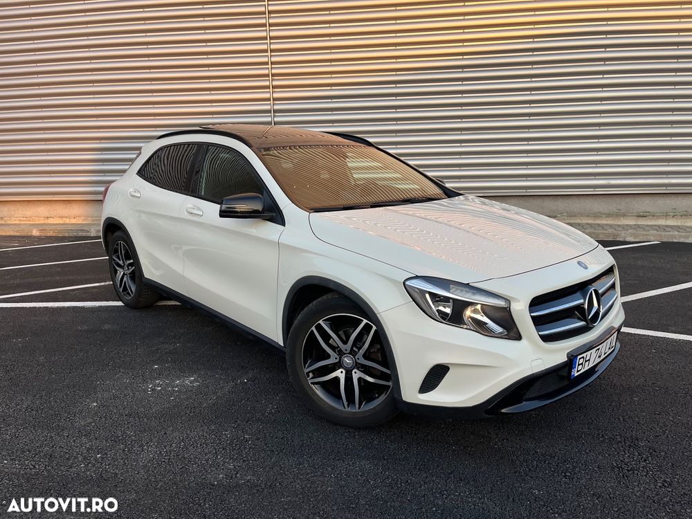 Mercedes-Benz GLA 200 7G-DCT - 1