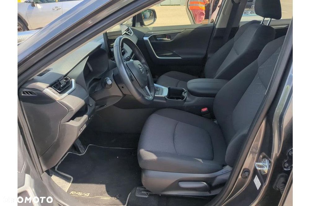 Toyota RAV4 - 5