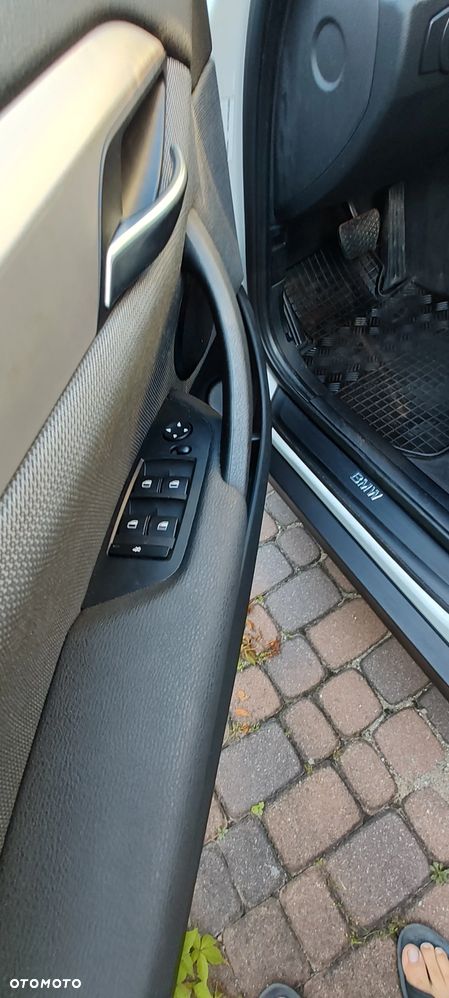 BMW X1 xDrive18d - 38