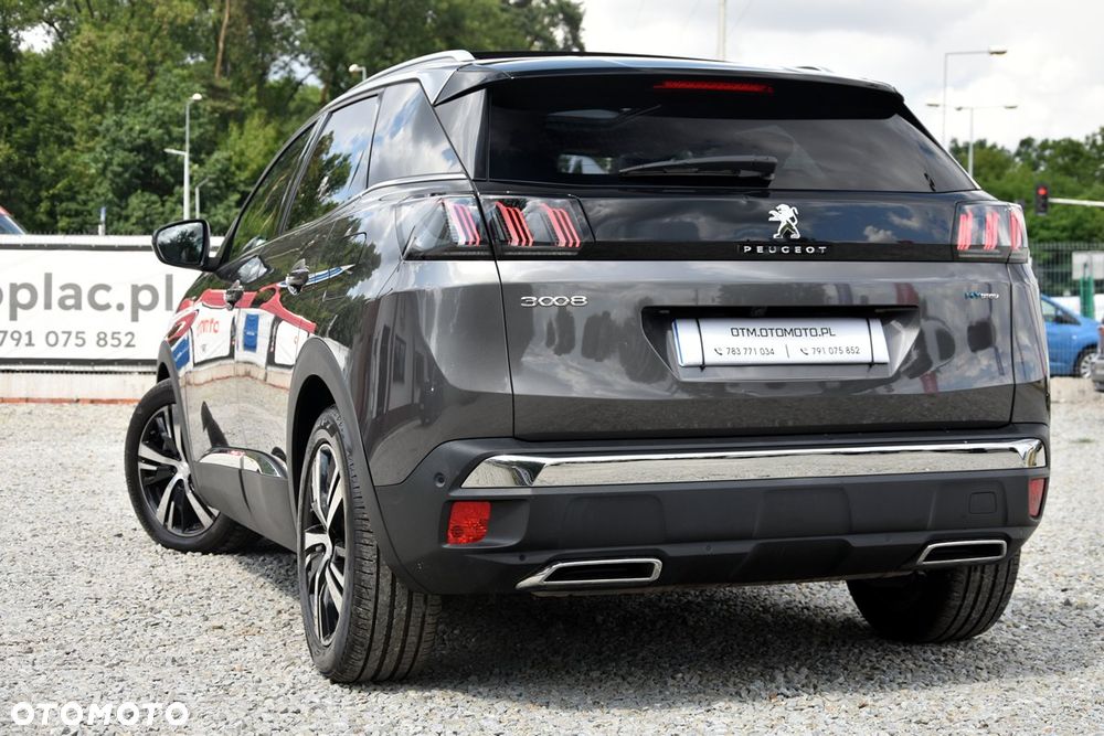 Peugeot 3008 1.6 PureTech HYbrid GT Line S&S EAT8 - 17