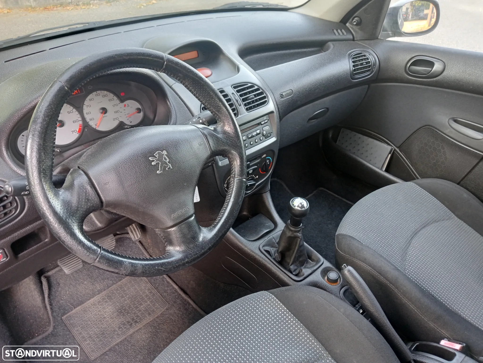Peugeot 206 1.1 Color Line - 8