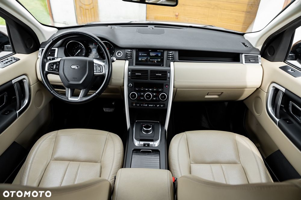 Land Rover Discovery Sport 2.0 TD4 HSE - 28