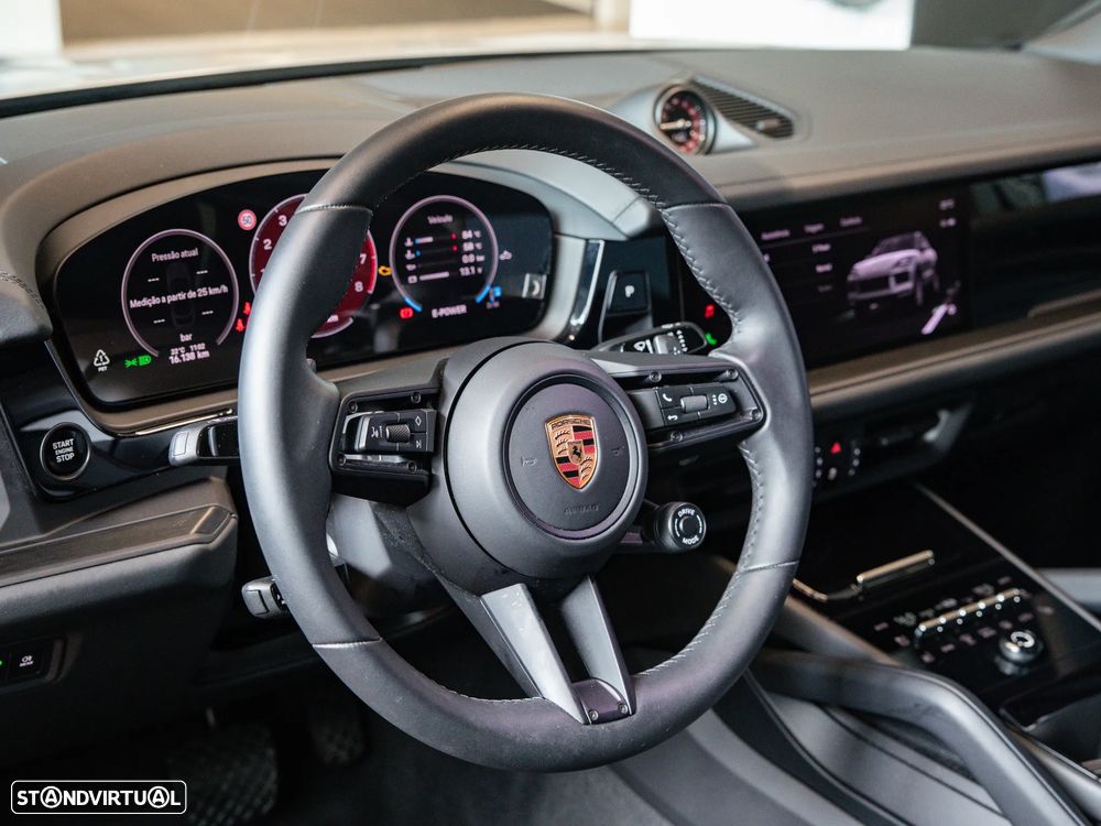 Porsche Cayenne Coupé E-Hybrid Black Edition - 27