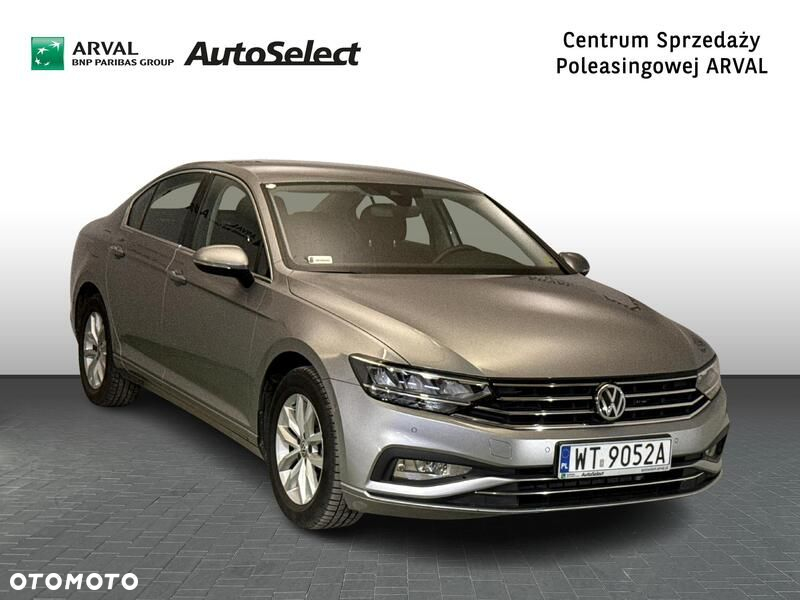 Volkswagen Passat - 8