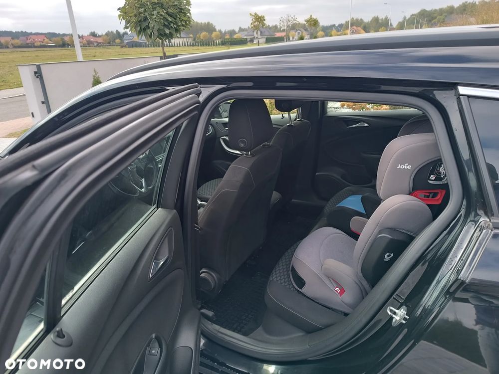 Opel Astra V 1.4 T Elite S&S - 18