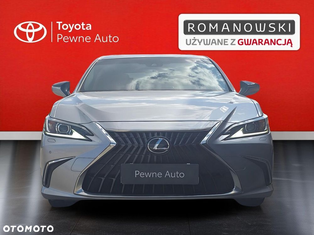 Lexus ES 300h Business Edition - 8