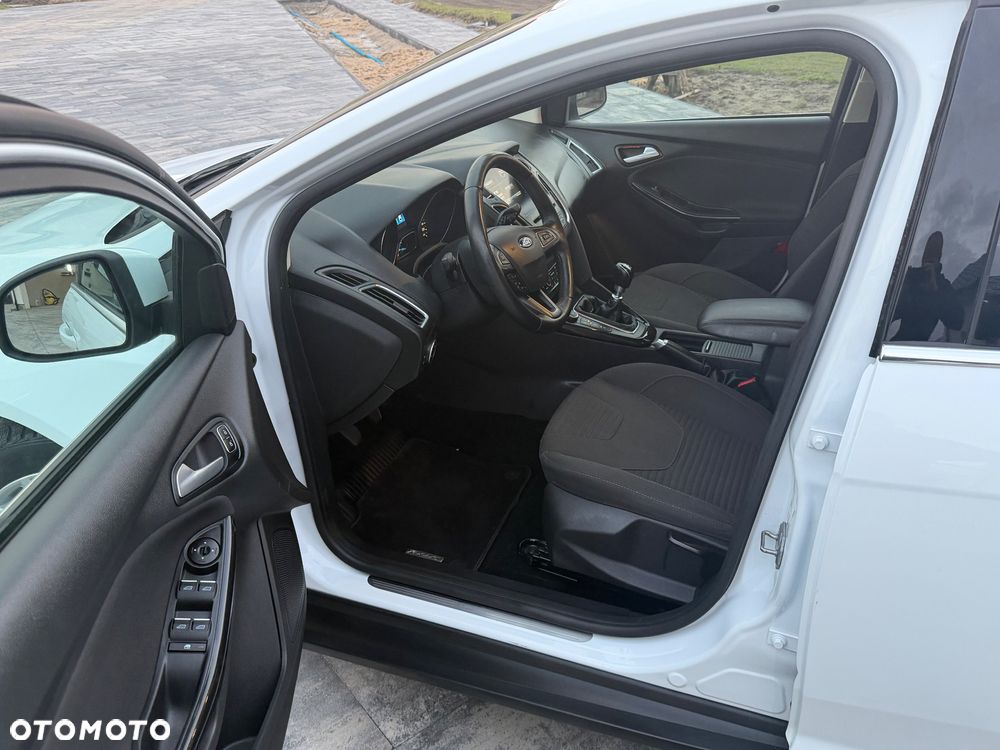 Ford Focus 1.0 EcoBoost Titanium - 7