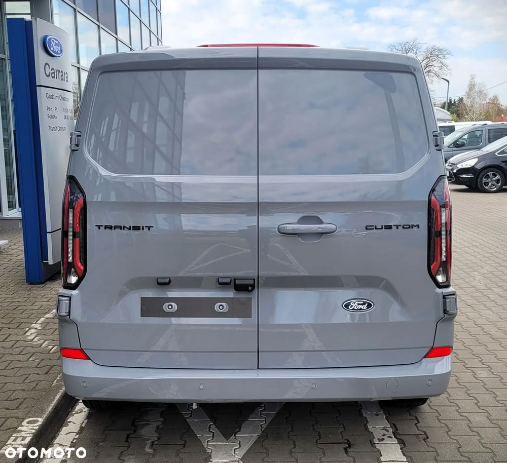 Ford Transit Custom - 8