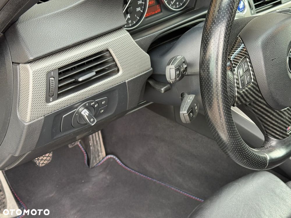 BMW Seria 3 320i M Sport Edition - 15