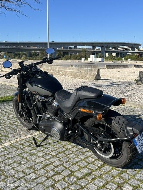 Harley-Davidson Softail FAT BOB 114 - 30