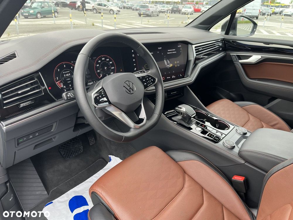 Volkswagen Touareg - 10