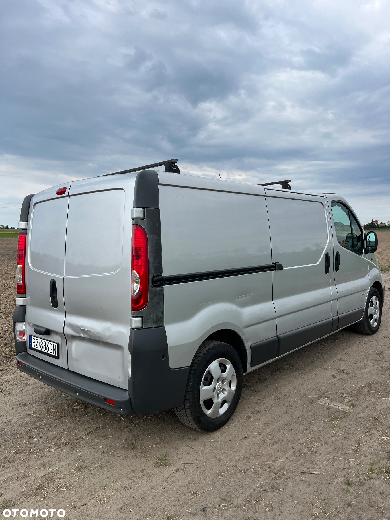Opel Vivaro - 8