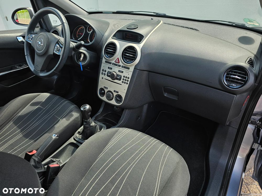 Opel Corsa 1.2 16V - 33