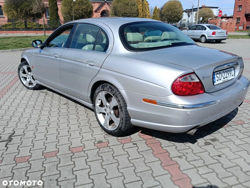 Jaguar S-Type - 6