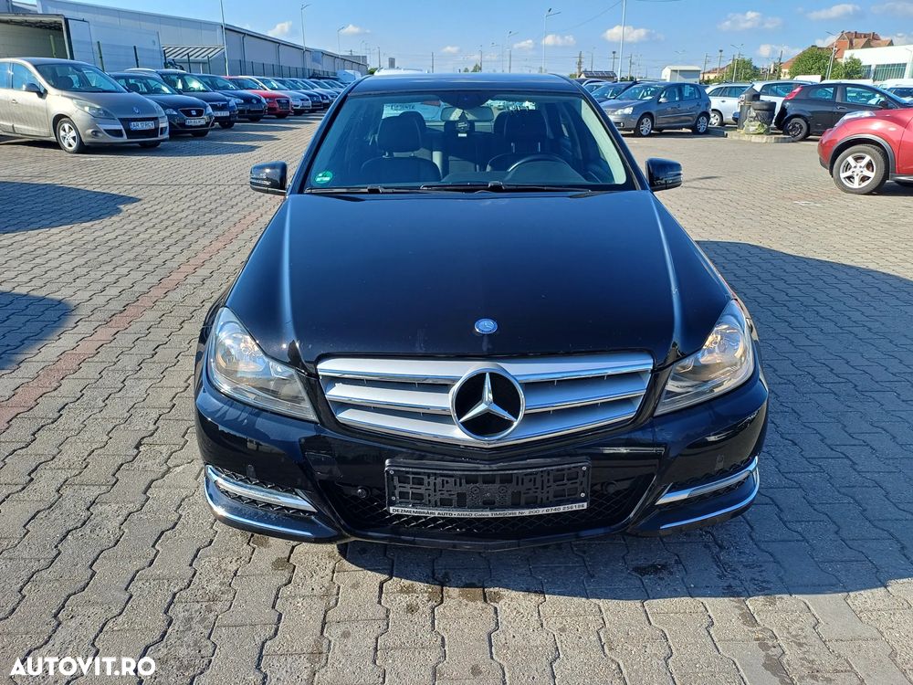 Mercedes-Benz C 180 (BlueEFFICIENCY) Avantgarde - 3