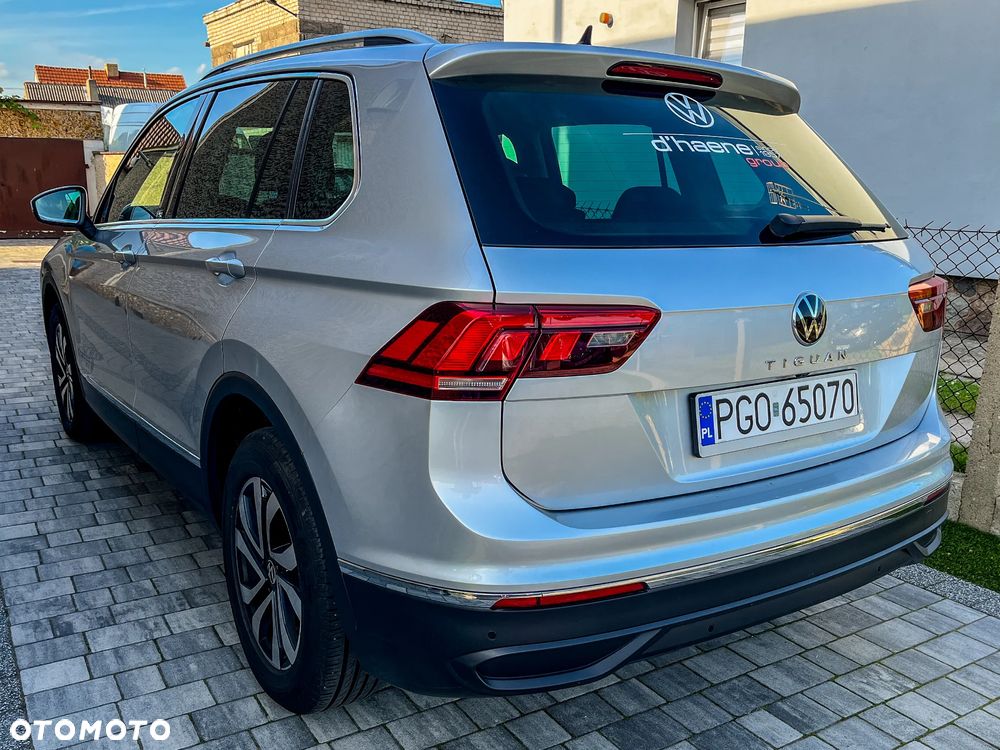 Volkswagen Tiguan - 4