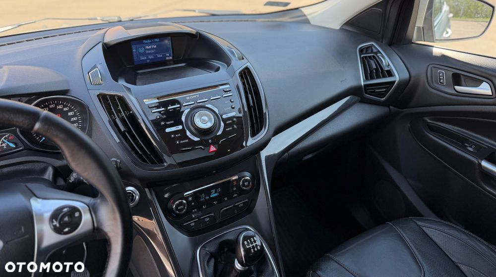 Ford Kuga 2.0 TDCi 4WD Titanium - 25