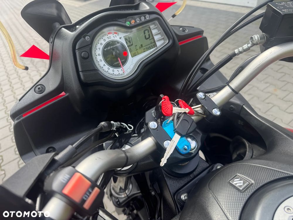 Suzuki V-STROM - 33