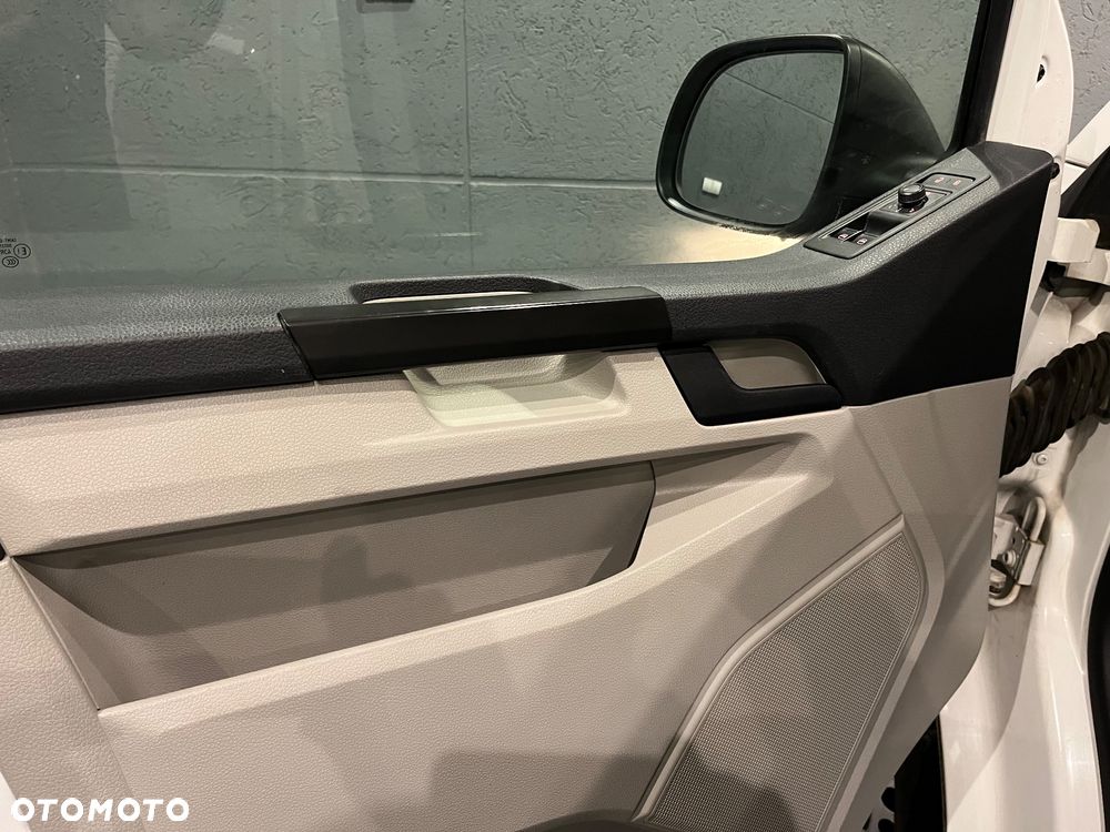 Volkswagen Transporter Lang Plus Comfortline - 9