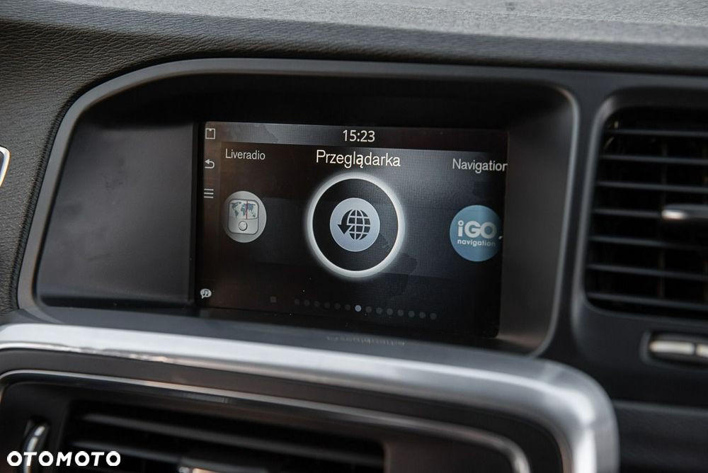 Volvo V60 D4 R-Design Momentum - 23