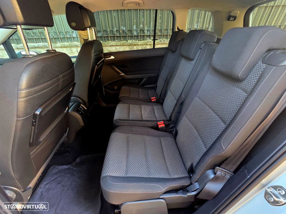VW Touran 1.6 TDI Confortline - 9