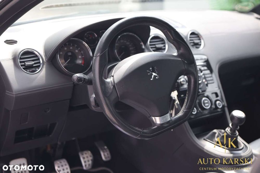 Peugeot RCZ - 8