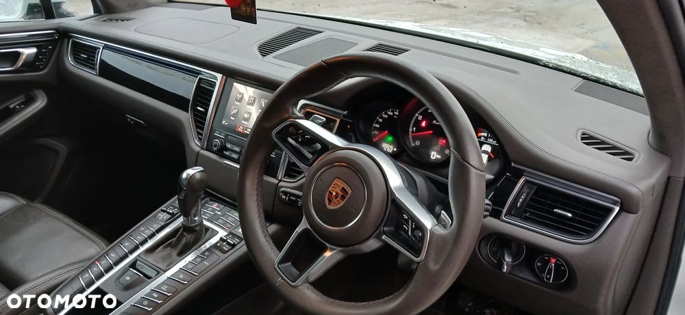 Porsche Macan Turbo PDK - 9