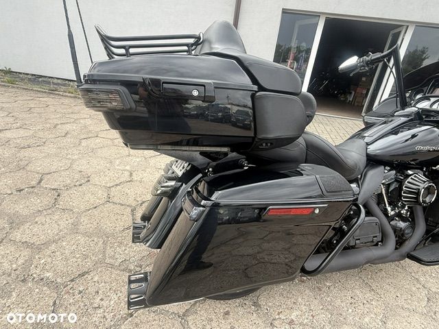 Harley-Davidson Touring Road Glide - 10