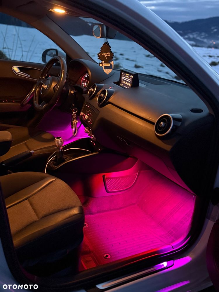 Audi A1 Sportback 1.6 TDI Attraction - 9