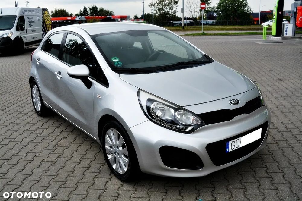 Kia Rio 1.2 Edition 7 - 11