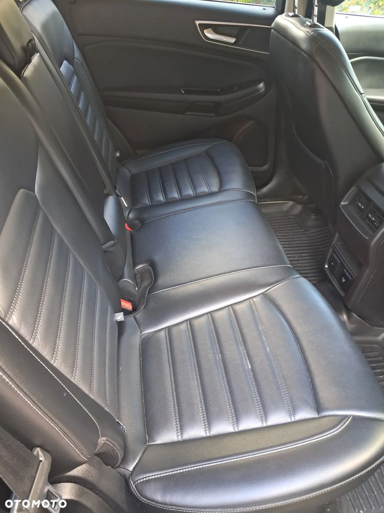 Ford Edge - 8
