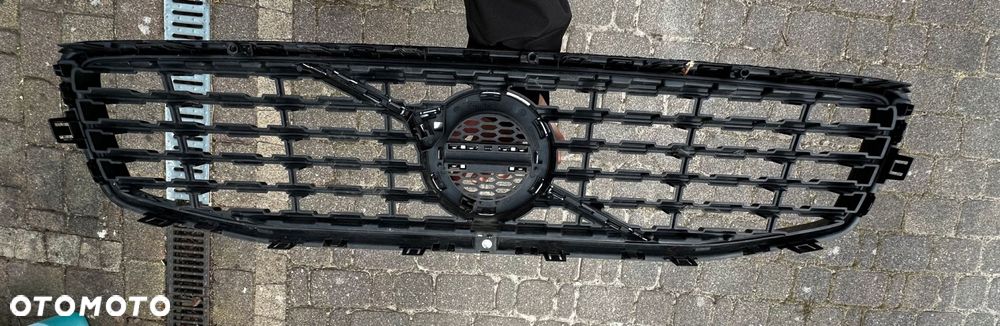 volvo v60 s60 iii (19-) grill atrapa r-design oe 32368136 - 5