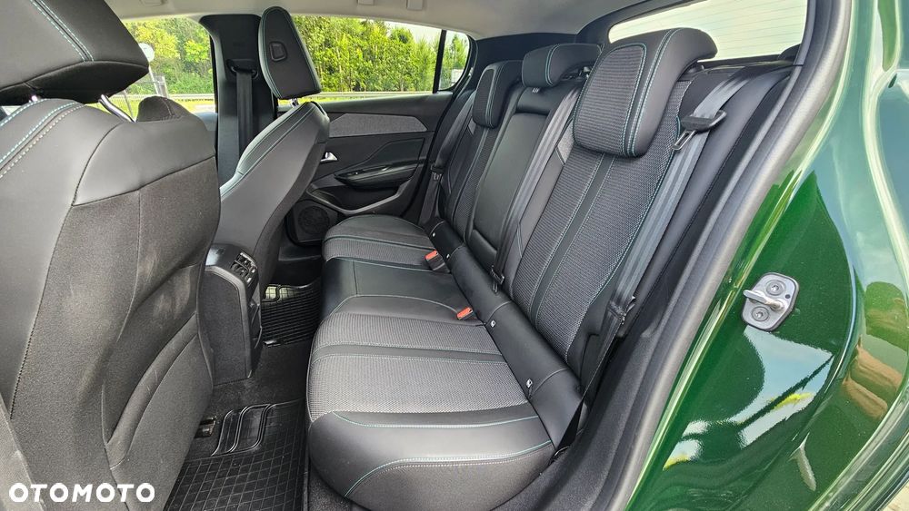 Peugeot 308 1.2 PureTech Allure S&S EAT8 - 9