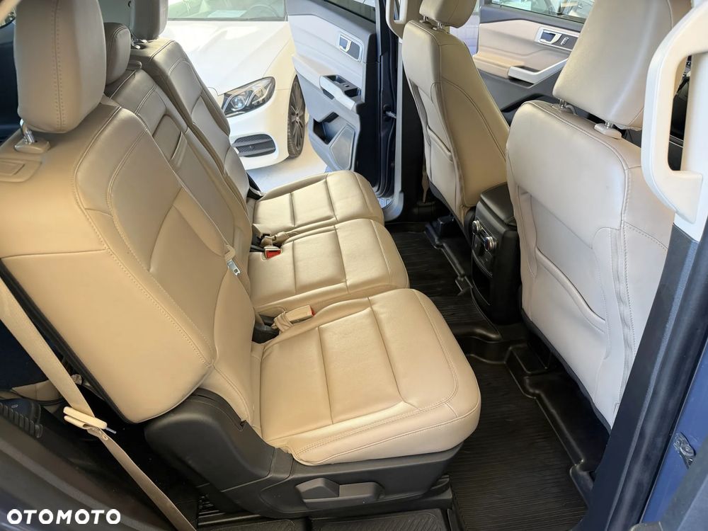 Ford Explorer - 9