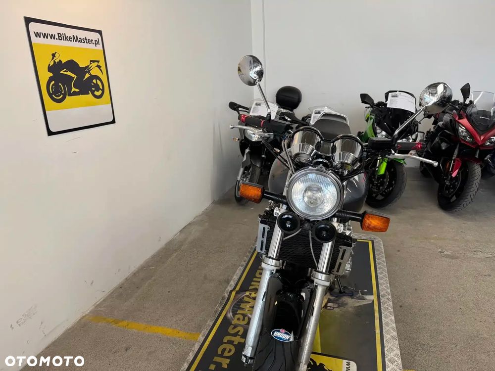 Honda CB - 32