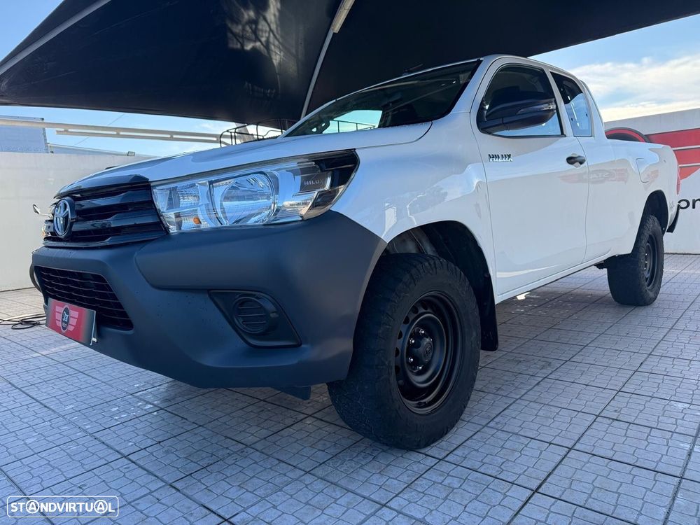Toyota Hilux - 4