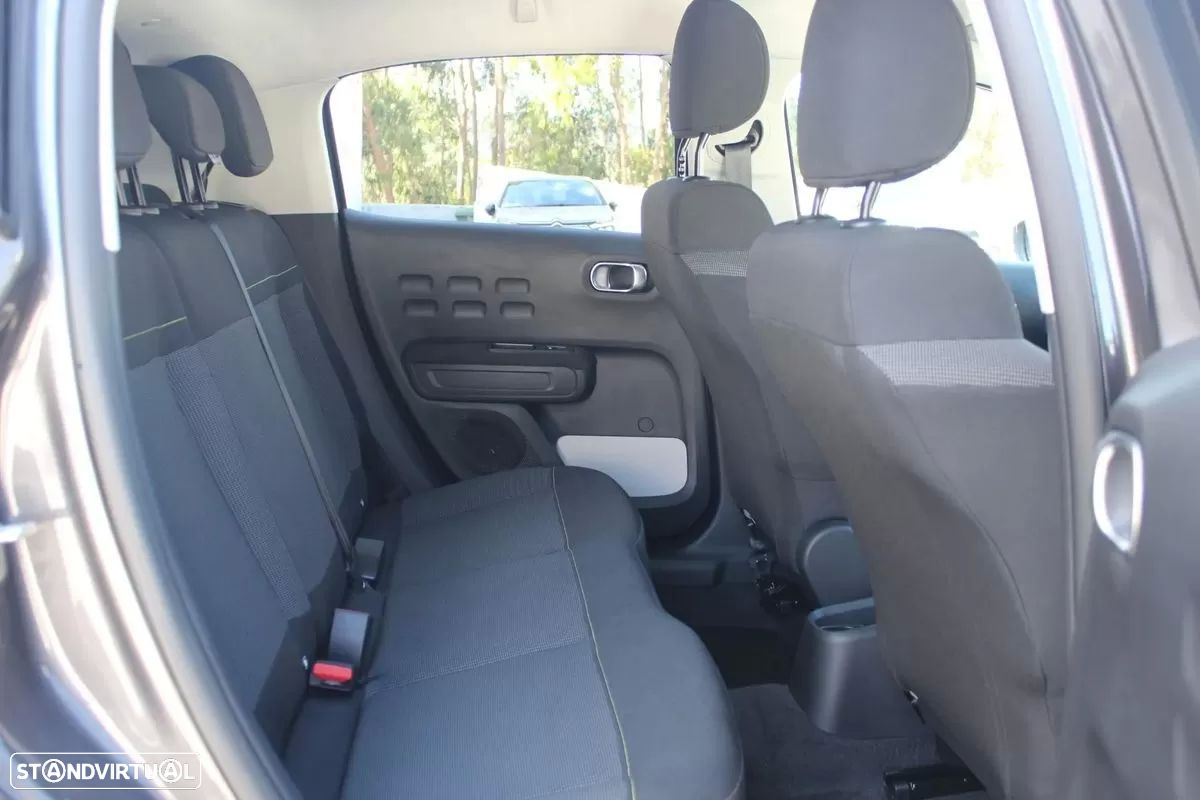 Citroën C3 1.2 PureTech Shine EAT6 - 17