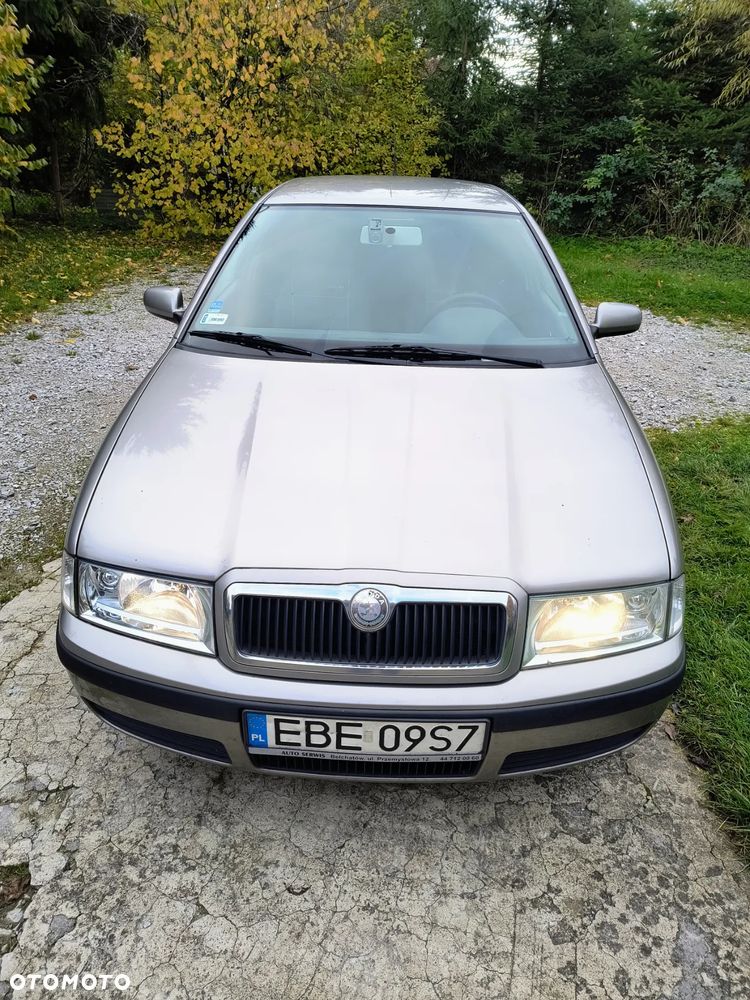 Skoda Octavia 1.6 Tour - 2