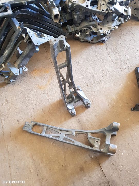 WSPORNIK KATALIZATORA DPF DAF EURO 6 1850521 - 1