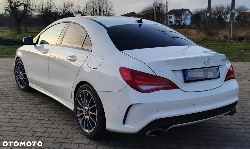 Mercedes-Benz CLA 220 d 7G-DCT AMG Line - 11