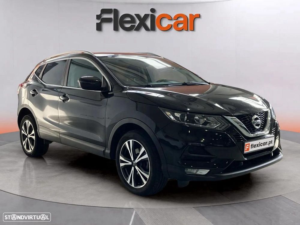 Nissan Qashqai 1.5 dCi N-Connecta J18 - 1
